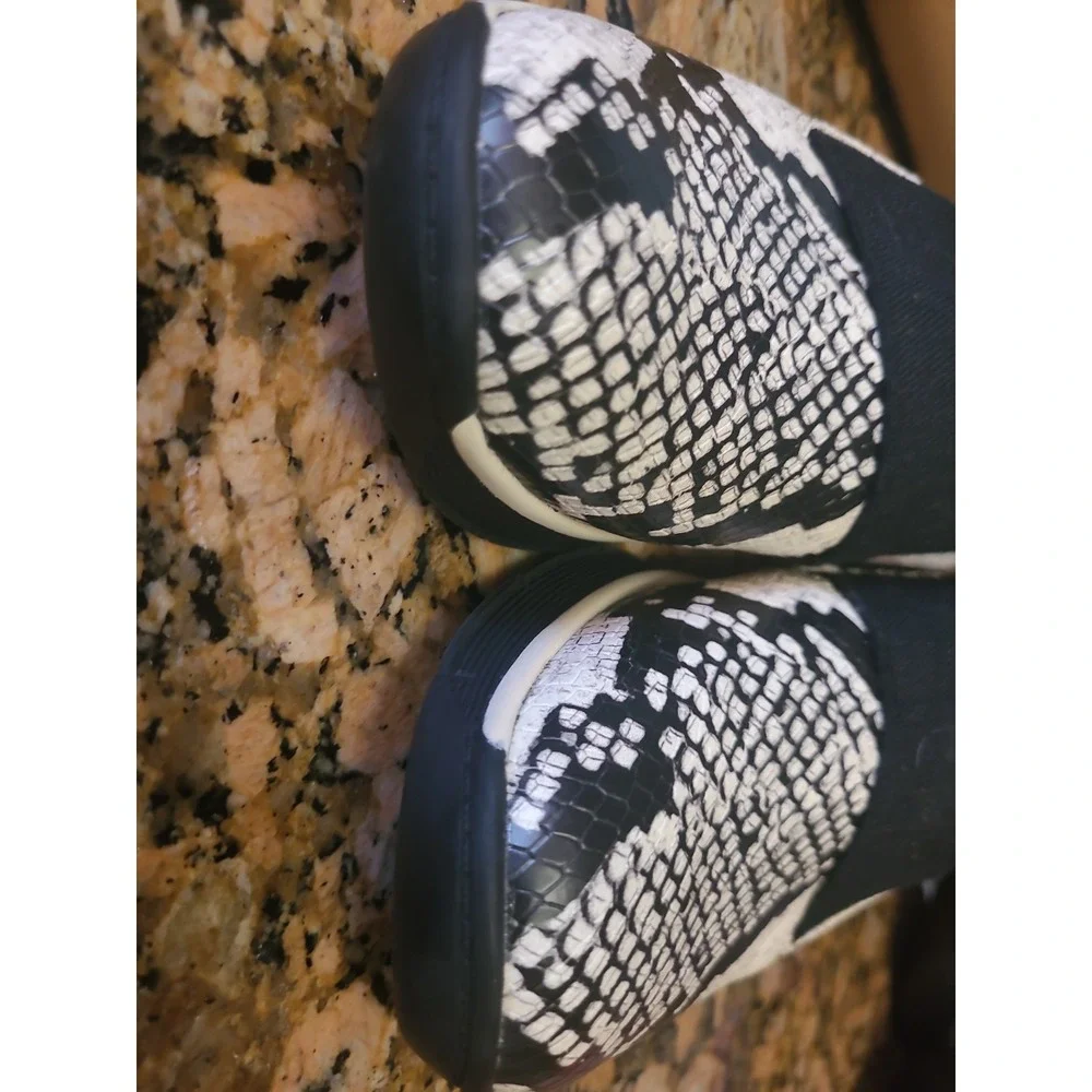 BareTraps good used